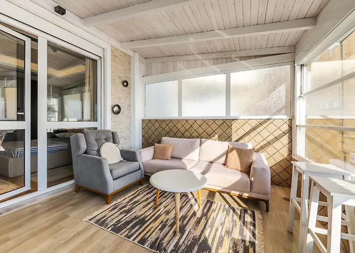 Vista Mare Horizon By Pikhost Apartment